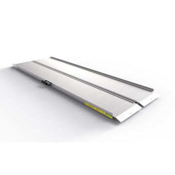 EZ-ACCESS TRAVERSE SF08 TRAVERSE Singlefold Ramp 30"W x 96-1/8"L