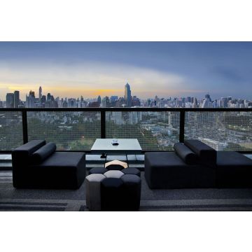 Feeney DesignRail® with Stainless Steel Mesh Panel Infill (Default)